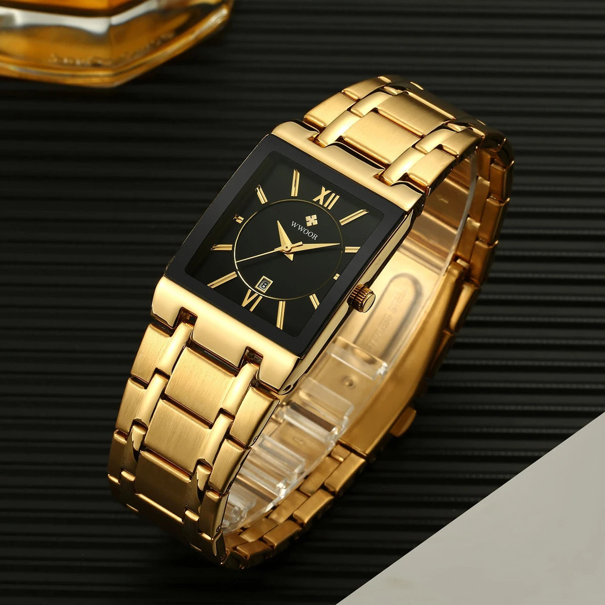 WWOOR Men Gold Watch